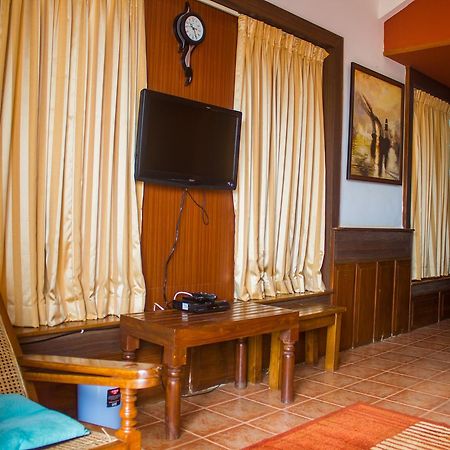 Casa Tropicana - Hotel & Homestays Panaji Exterior photo